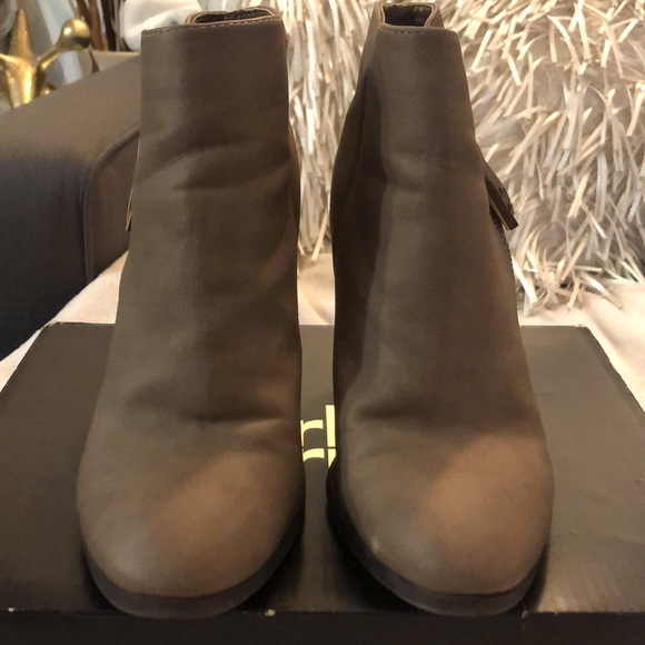 Charlotte Russe Booties (tan) size 7 women’s - Picture 4 of 8